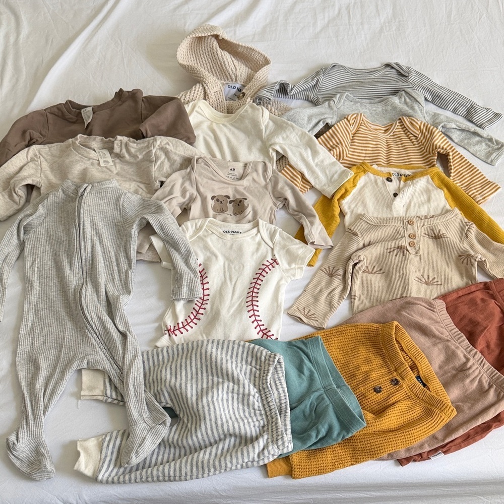 H&M Kids Matching Sets - Brown, Gray, Yellow, White baby 3-6 months